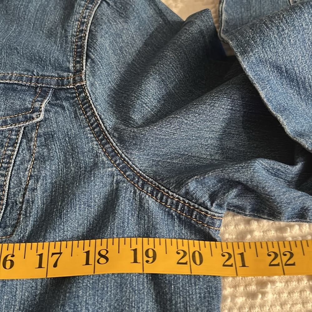 Women’s Croft and Barrow Jean Jacket SZ L - Picture 5 of 9